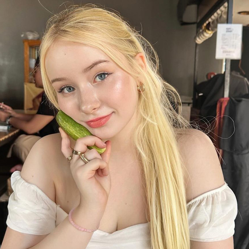Bule Barbie