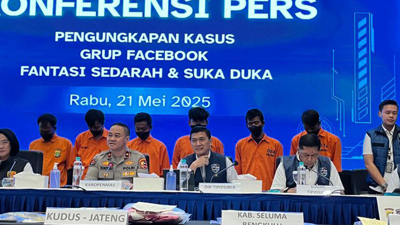 Fantasi Sedarah admins