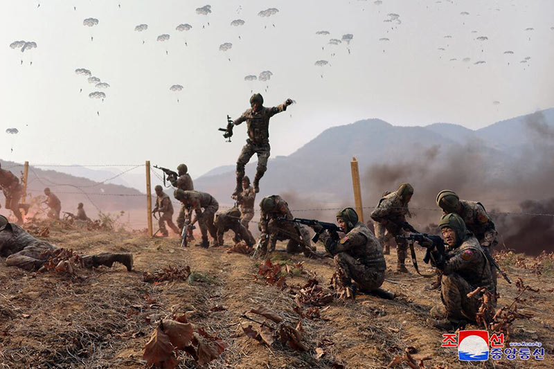 North Korea soldiers