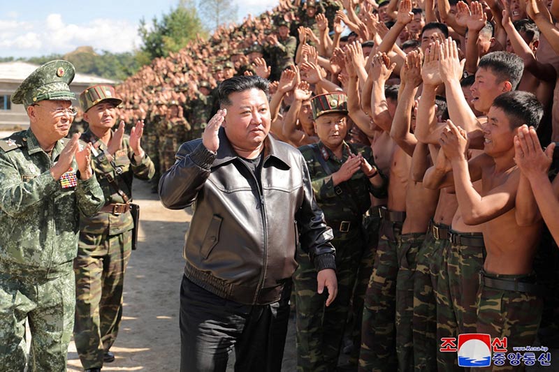 North Korea soldiers