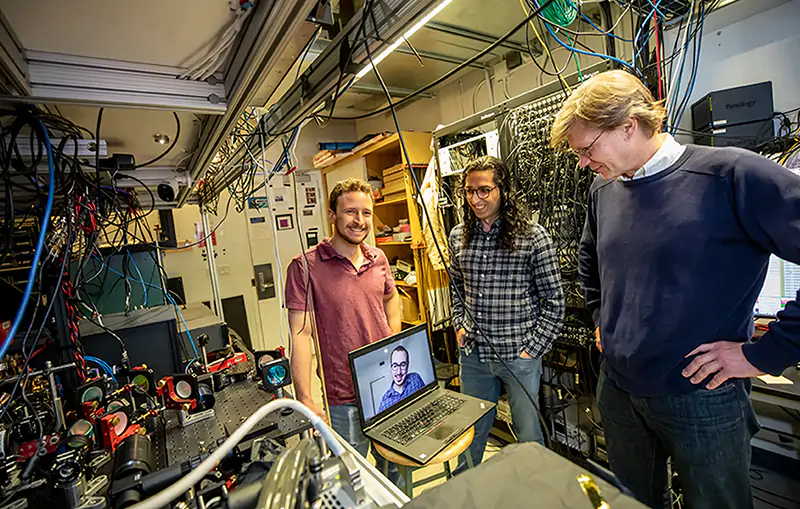 Quantum internet
